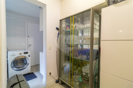 Apartamento à venda com 3 quartos, sendo 1 suíte,  em Morumbi, São Paulo, SP