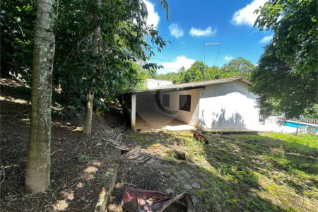 Chácara à venda com 3 quartos em Chácara Sete Cruzes, Suzano, SP