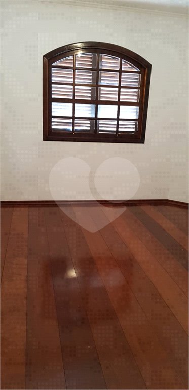 Sobrado à venda com 4 quartos, sendo 1 suíte,  em Olímpico, São Caetano do Sul, SP