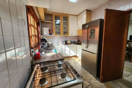 Casa à venda com 3 quartos, sendo 1 suíte, no Centro, Vinhedo, SP