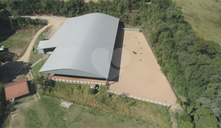 Sítio à venda com 3 suítes em Jardim Guaçu, São Roque, SP