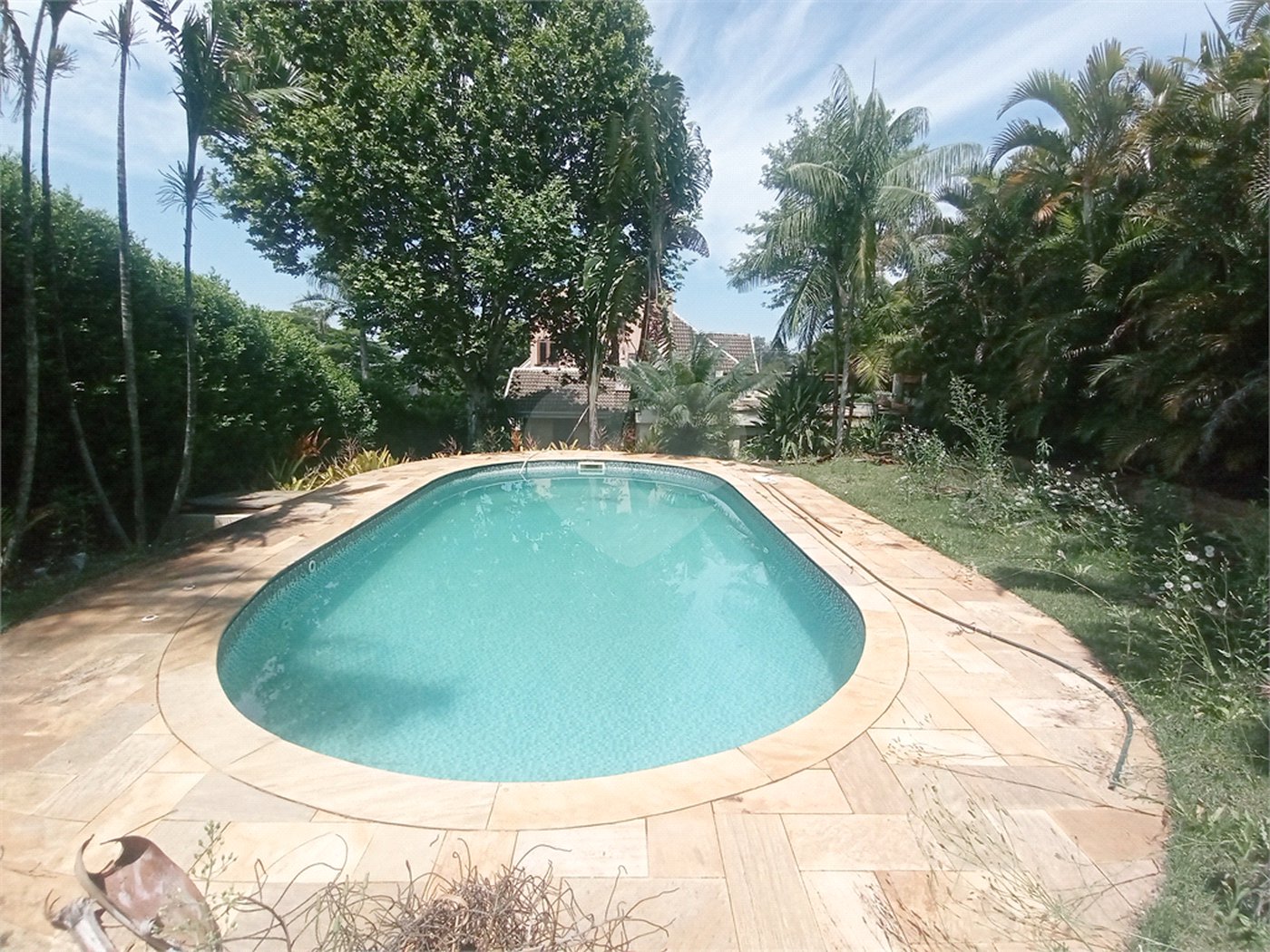 Casa à venda com 3 quartos, sendo 1 suíte,  no condomínio Estância Marambaia, Vinhedo - SP