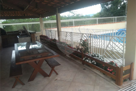 Chácara à venda com 4 suítes em Pirucaia, Mairiporã, SP
