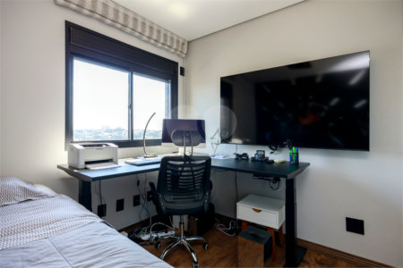 Apartamento à venda com 3 suítes em Cidade Monções, São Paulo, SP