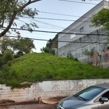 Terreno à venda em Parque dos Príncipes, São Paulo, SP