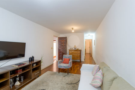 Casa à venda com 3 quartos, sendo 1 suíte,  em Campo Belo, São Paulo, SP