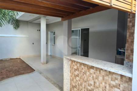Casa à venda com 3 suítes no condomínio Reserva da Mata, Vinhedo - SP