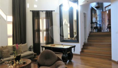 Casa em condomínio à venda com 4 quartos, sendo 3 suítes,  em Jardim Vitória Régia, São Paulo, SP