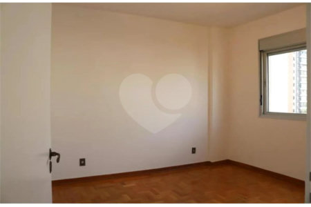 Apartamento à venda com 3 quartos, sendo 1 suíte, em Água Branca, São Paulo, SP