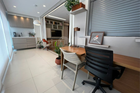 Apartamento à venda com 2 suítes em Indianópolis, São Paulo, SP