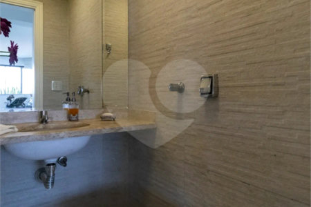 Apartamento à venda com 4 quartos, sendo 3 suítes, em Cambuci, São Paulo, SP
