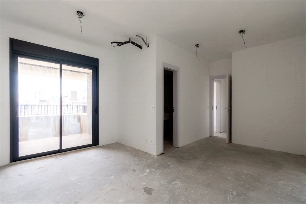 Apartamento à venda com 3 suítes em Pinheiros, São Paulo, SP