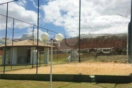 Casa à venda com 3 quartos, sendo 1 suíte, no condomínio Horto Florestal Villagio, Sorocaba - SP