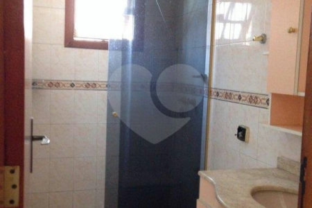 Sobrado à venda com 3 quartos, sendo 1 suíte, em Santa Teresinha, São Paulo, SP