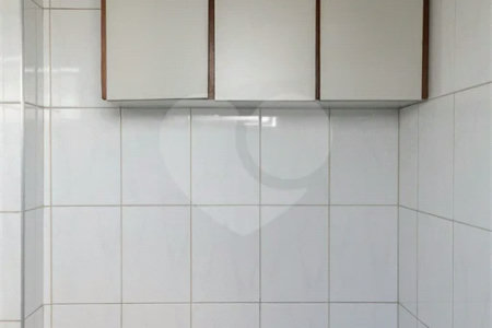 Apartamento no Cambuci com 2 dormitórios e vaga à venda