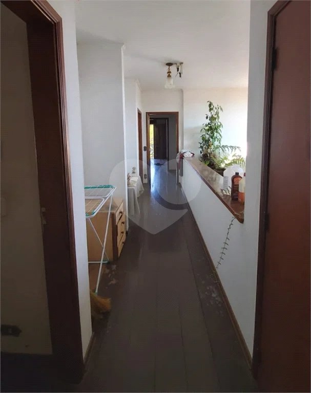 Casa à venda com 7 quartos, sendo 4 suítes, no condomínio Estância Marambaia, Vinhedo - SP