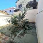 Casa térrea com 2 dormitórios.