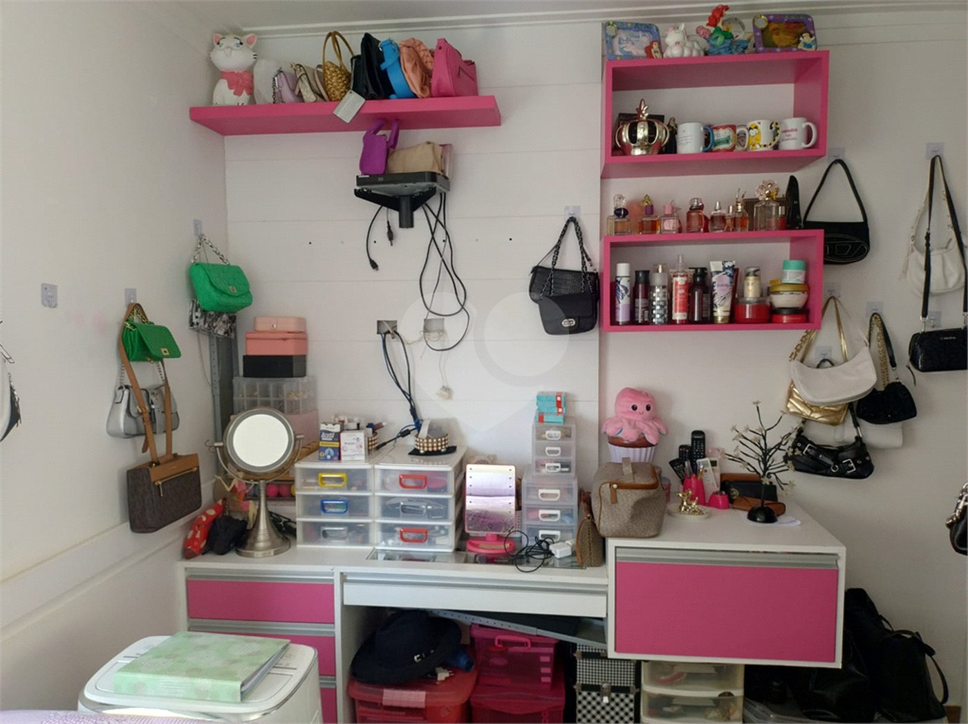 Apartamento à venda com 3 quartos, sendo 1 suíte,  no Centro, São Bernardo do Campo, SP