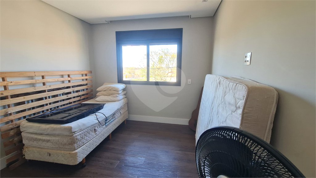Casa à venda com 3 suítes em Vila Nastri, Itapetininga, SP