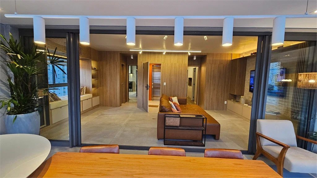 Apartamento à venda ou para alugar com 3 suítes em Brooklin Paulista, São Paulo, SP