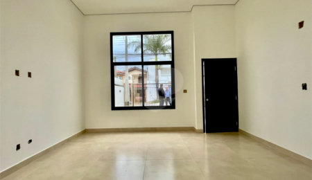 Casa de Vila à venda com 3 quartos, sendo 1 suíte,  em Vila São Caetano, Sorocaba, SP
