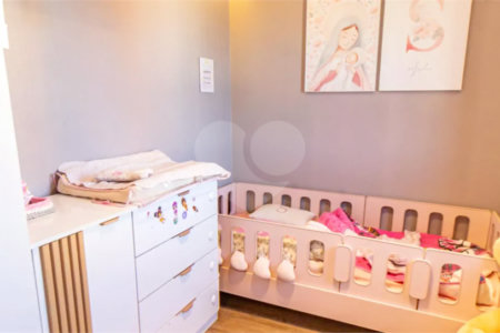 Apartamento à venda na Moóca, 68m², 2 dormitórios, 1 suíte, 1 vaga, ar condicionado, varanda, lazer completo