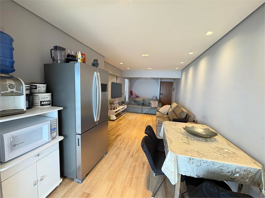 Apartamento à venda com 2 quartos, sendo 1 suíte,  em Boqueirão, Praia Grande, SP