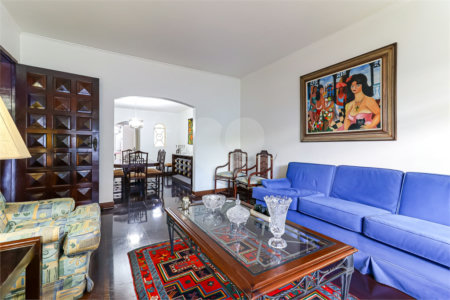 Casa à venda com 3 quartos, sendo 1 suíte, em Mirandópolis, São Paulo, SP