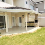 Casa à venda ou para alugar com 3 suítes no condomínio Residencial Jardim das Palmeiras, Vinhedo - SP