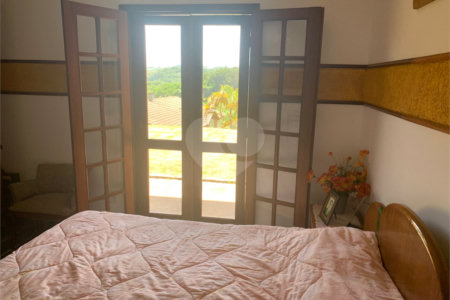 Chácara à venda com 4 quartos, sendo 2 suítes, em Parque Valinhos, Valinhos, SP