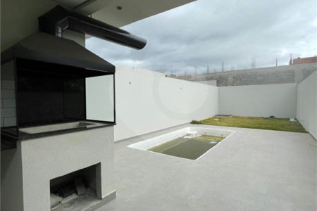 Casa à venda com 3 suítes em Jardim dos Pinheiros, Atibaia, SP