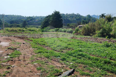 Terreno em Atibaia com 4.800 metros, pronto para construir, topografia plana, aceita financiamento