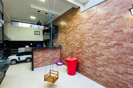 Casa à venda com 3 quartos, sendo 1 suíte, no condomínio Horto Florestal III, Sorocaba - SP