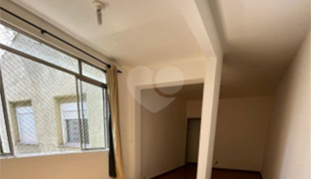 Apartamento à venda com 2 quartos em Aclimação, São Paulo, SP
