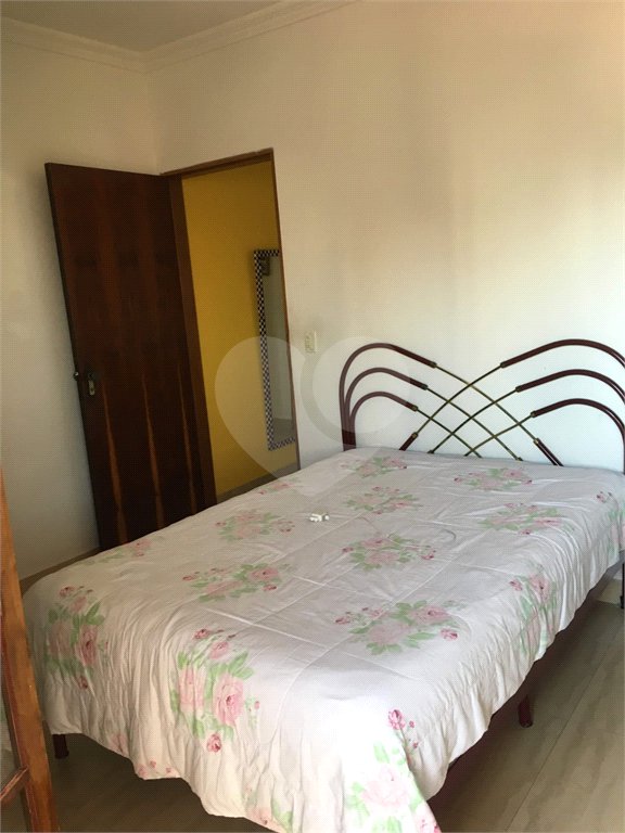 Sobrado à venda com 3 suítes em Vila Nivi, São Paulo, SP