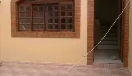 Sobrado à venda com 3 quartos, sendo 2 suítes,  em Jardim Monte Kemel, São Paulo, SP