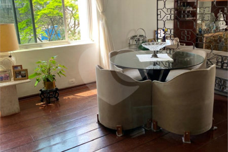 Apartamento à venda com 3 quartos, sendo 1 suíte, em Vila Nova Conceição, São Paulo, SP
