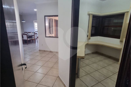Casa à venda ou para alugar com 3 quartos, sendo 1 suíte, no condomínio Terras de Vinhedo, Vinhedo - SP