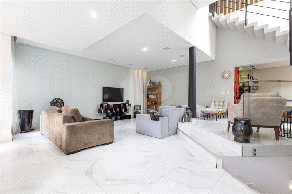 Casa à venda com 4 suítes no condomínio Villa Castanheira, São Paulo - SP