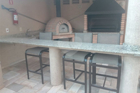 Apartamento à venda com 3 quartos, sendo 1 suíte, em Vila Vitório Mazzei, São Paulo, SP