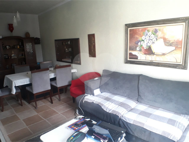 Casa Térrea à venda com 4 quartos, sendo 1 suíte,  em Vila Romero, São Paulo, SP