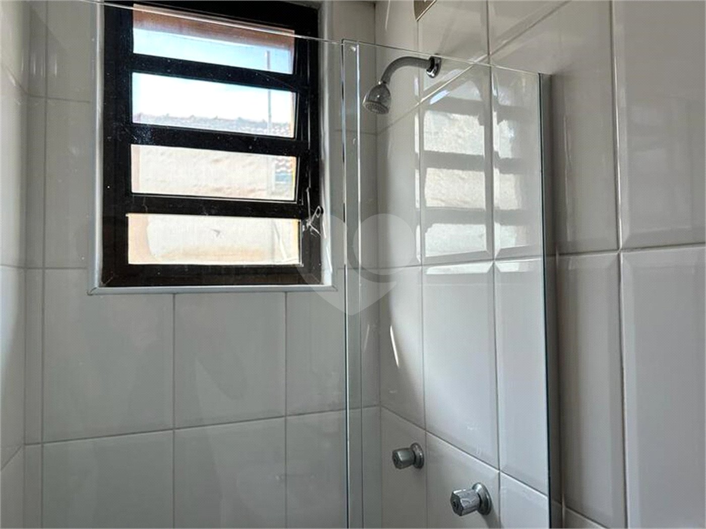 Sobrado com 5 dorm. sendo 2 suites