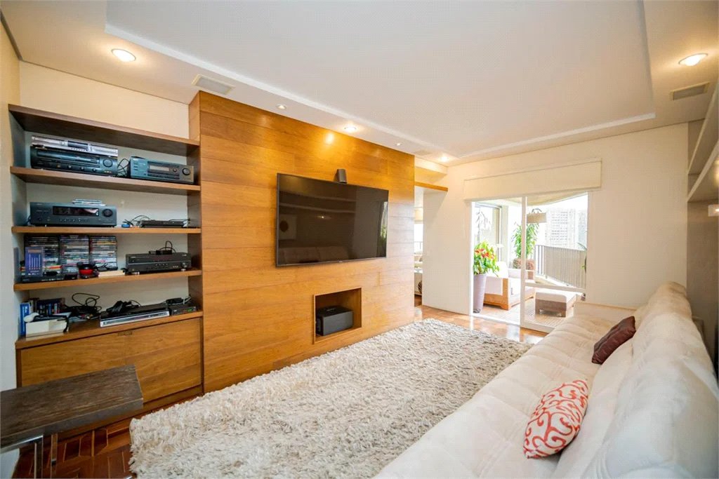 Apartamento à venda com 4 quartos, sendo 2 suítes, em Vila Suzana, São Paulo, SP