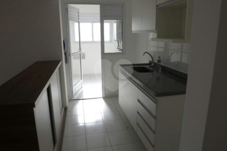 Apartamento à venda com 3 quartos, sendo 1 suíte, em Cidade São Francisco, São Paulo, SP