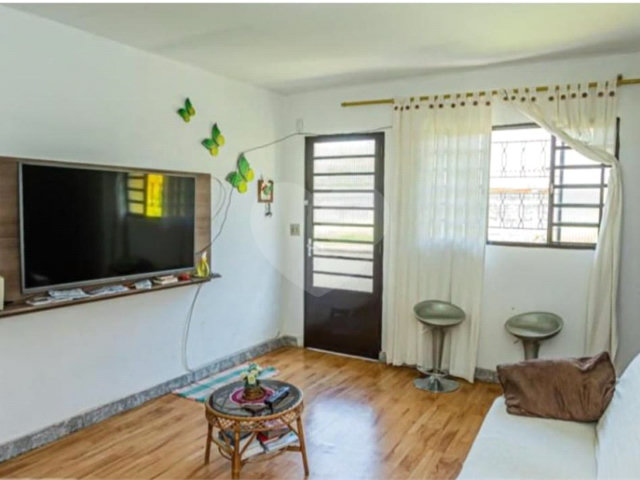 Sobrado à venda com 4 quartos no Brasilândia, São Paulo, SP