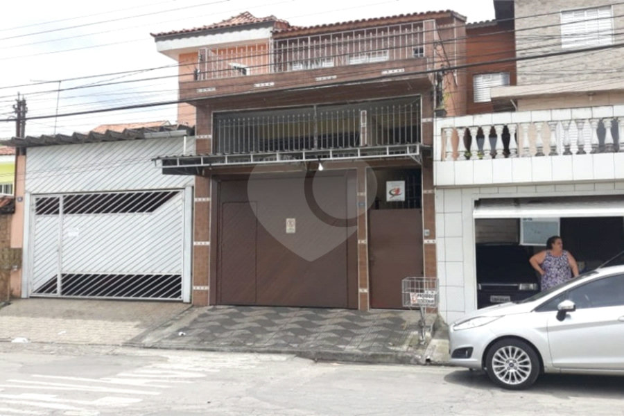 Sobrado à venda com 3 quartos, sendo 1 suíte, em Parque Continental I, Guarulhos, SP