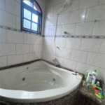 Casa à venda com 5 quartos, sendo 1 suíte, no condomínio Pedra Bonita, Rio de Janeiro - RJ