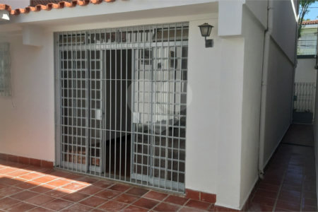 Casa à venda com 3 quartos, sendo 1 suíte,  em Brooklin Paulista, São Paulo, SP