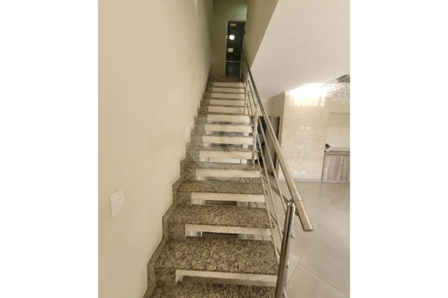 Casa à venda com 3 quartos, sendo 1 suíte, no condomínio Maximus I, São Paulo - SP