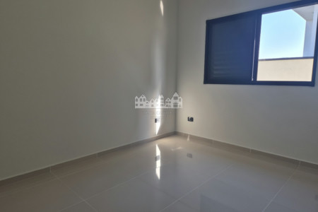 Casa térrea à venda com 4 quartos, sendo 2 suítes, no condomínio Alto da Floresta, Bom Jesus dos Perdões - SP